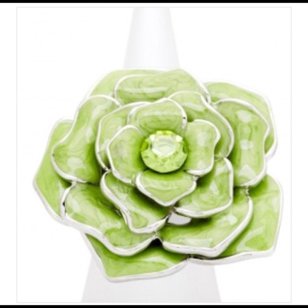 Pear Rose Ring